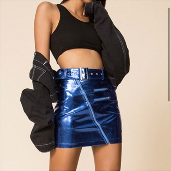 COPY - Superdown mini skirt - Picture 2 of 5